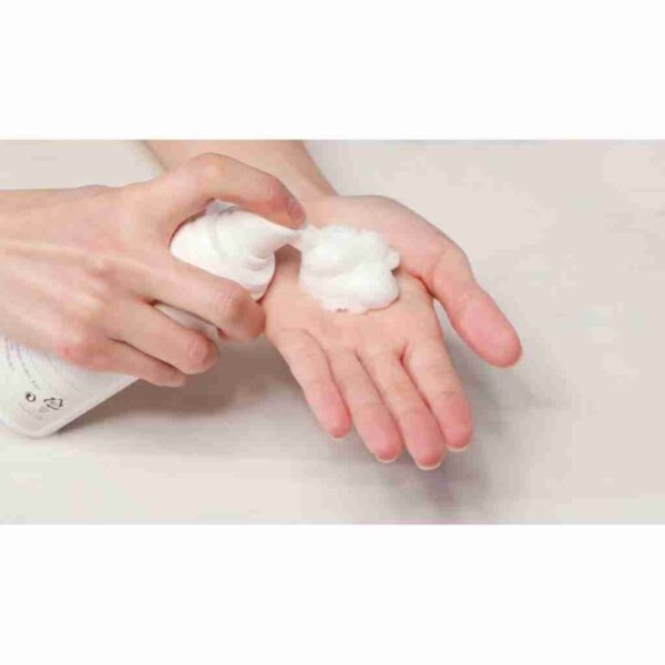 Hyggee All-in-One Care Cleansing Foam